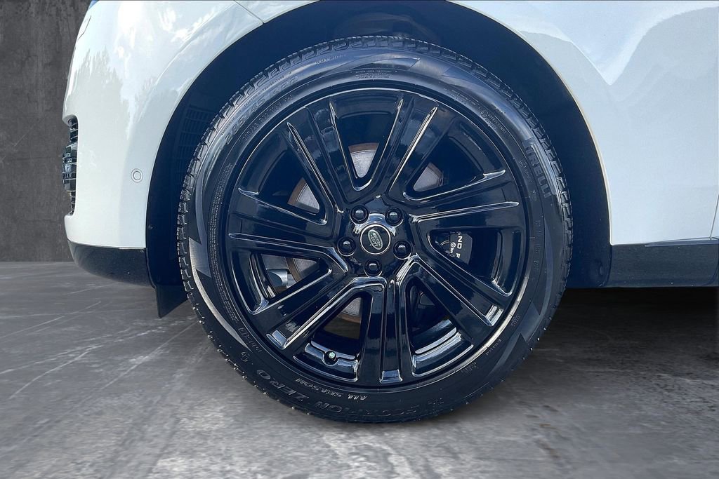 Used 2023 Land Rover Range Rover SE image 28