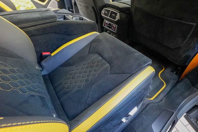 Used 2023 Lamborghini Urus Performante image 98