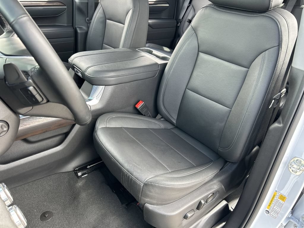 Used 2026 GMC Sierra 1500 SLT w/ SLT Premium Plus Package AWD/4WD image 19