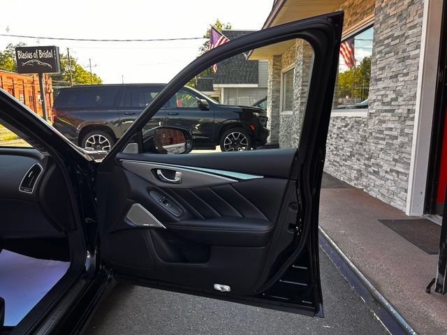 Used 2023 INFINITI Q50 Luxe AWD/4WD image 13