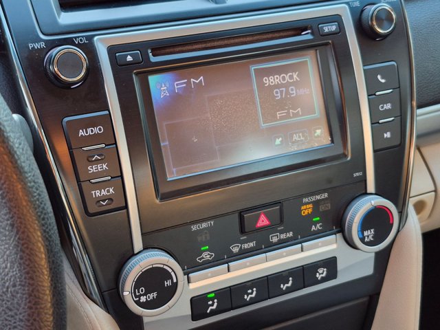 Used 2012 Toyota Camry LE FWD image 10