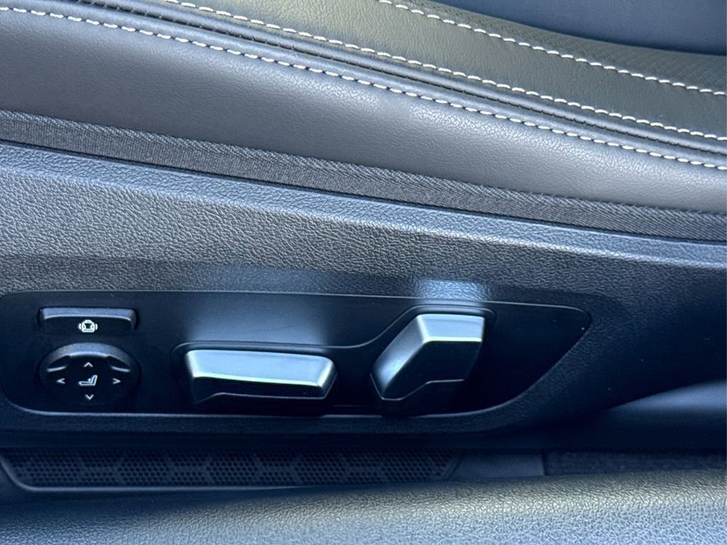 New 2026 BMW 840i Coupe w/ M Sport Professional Package RWD image 25