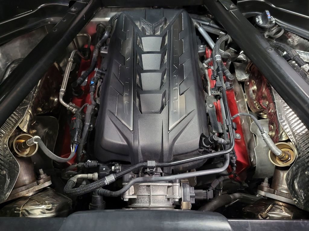 Used 2024 Chevrolet Corvette Stingray Preferred Cpe w/ Stealth Interior Trim Package image 22