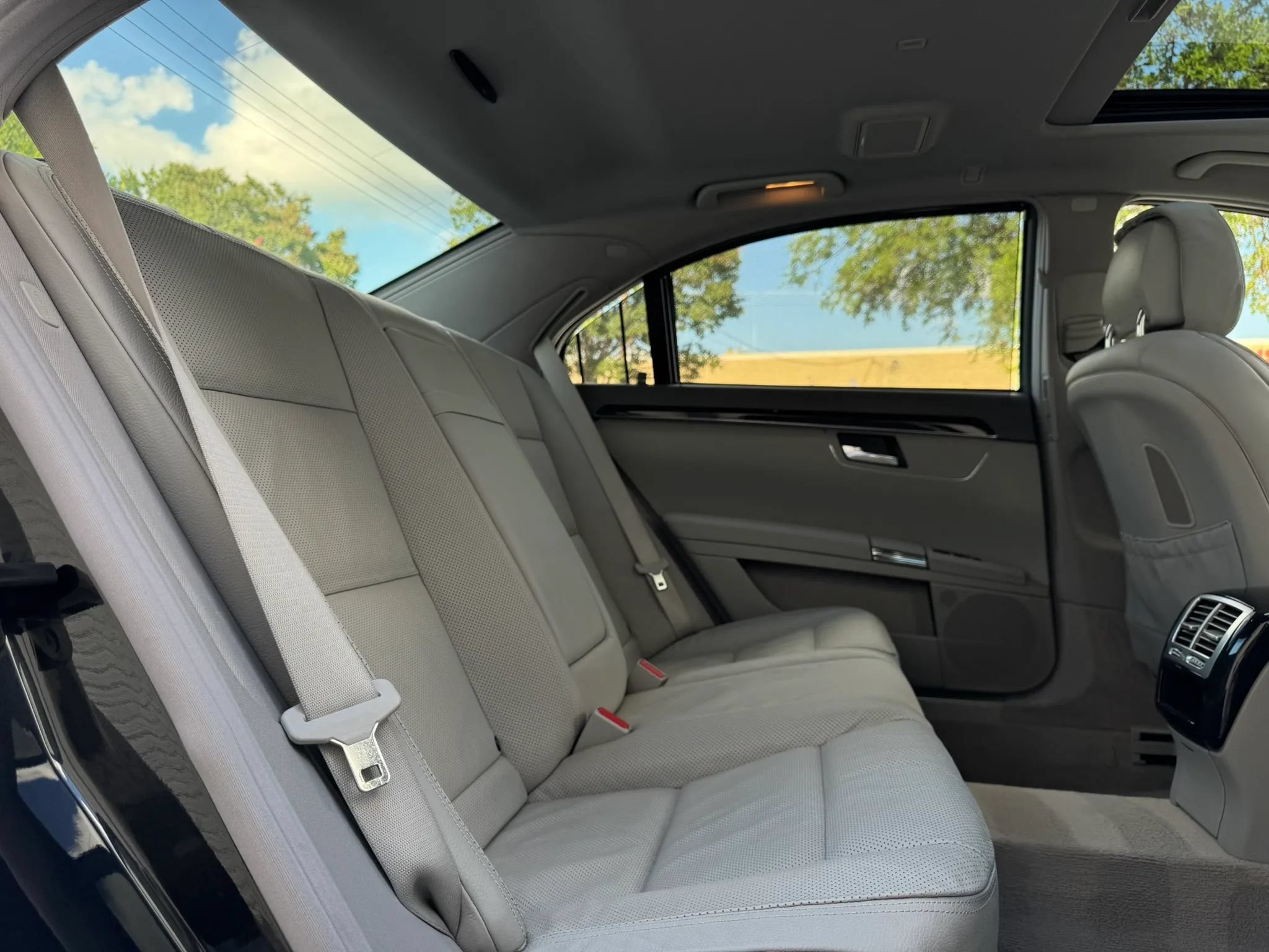 Used 2013 Mercedes-Benz S 350 BlueTEC 4MATIC image 34