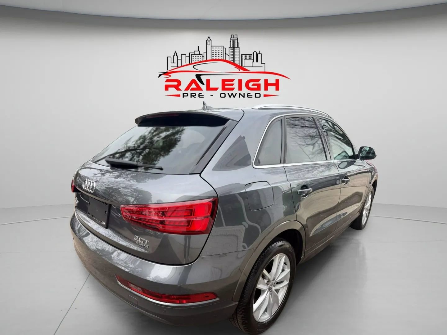 Used 2018 Audi Q3 2.0T Premium Plus w/ Premium Plus Package AWD/4WD image 7