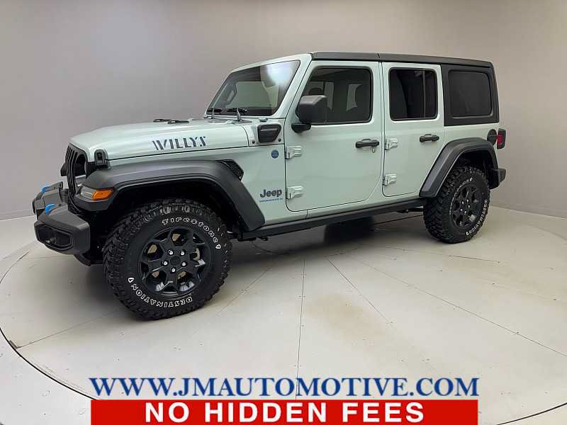 Used 2023 Jeep Wrangler Unlimited w/ 8.4" Radio Group AWD/4WD video 1