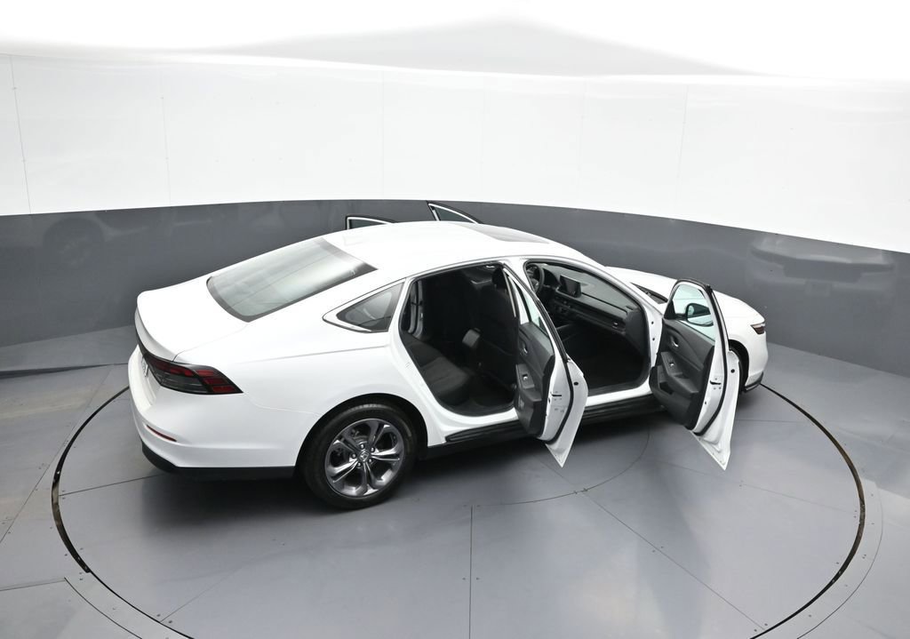 Certified 2023 Honda Accord EX image 45