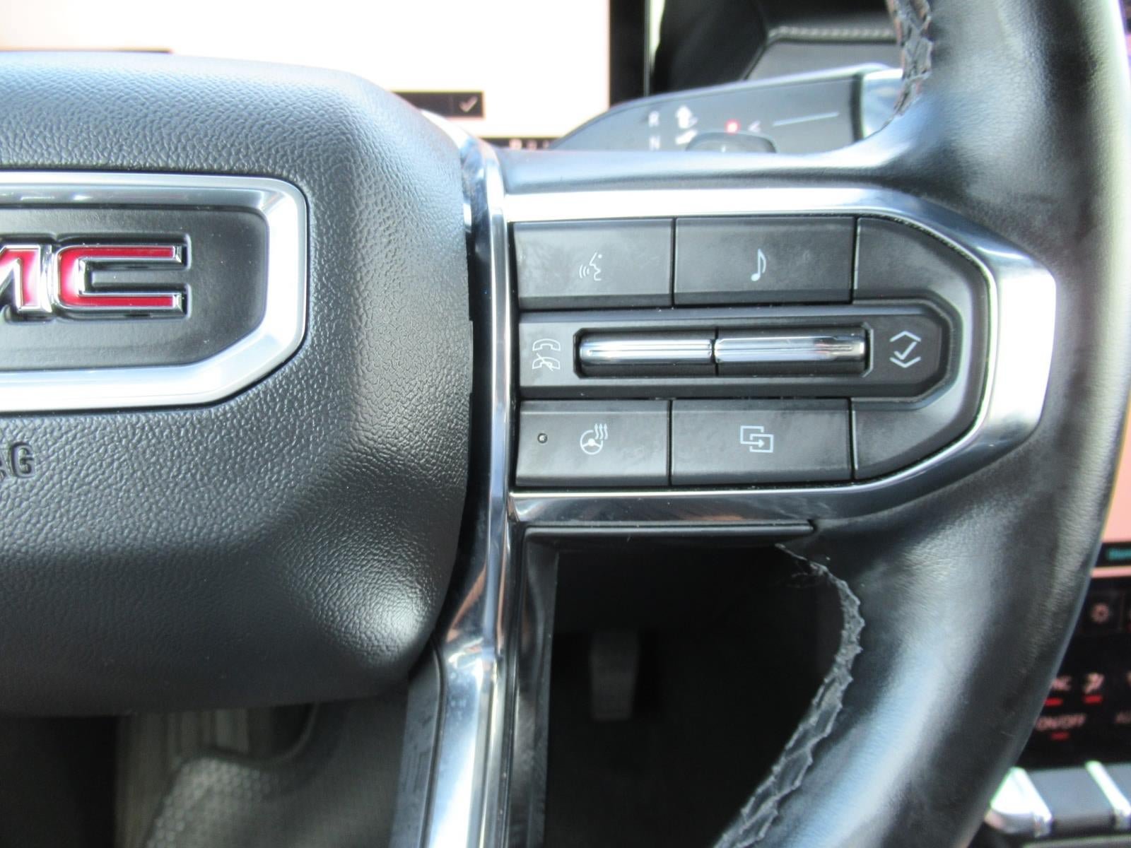 Used 2025 GMC Acadia Elevation FWD image 26