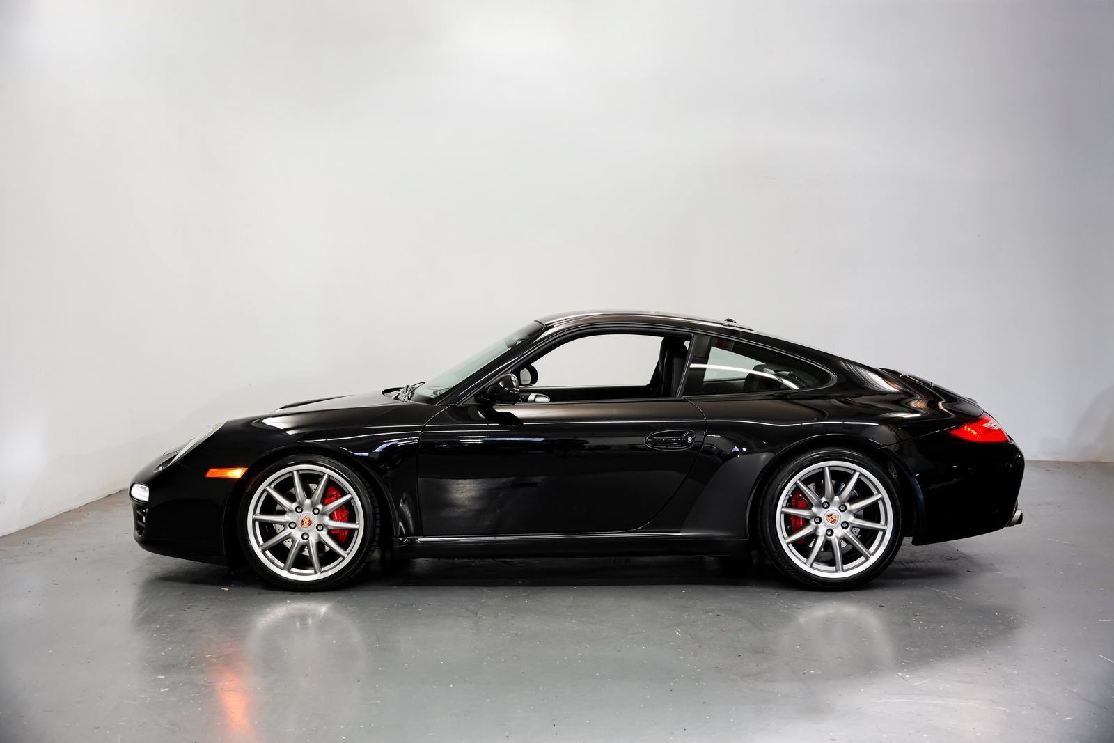Used 2011 Porsche 911 Carrera S RWD image 7