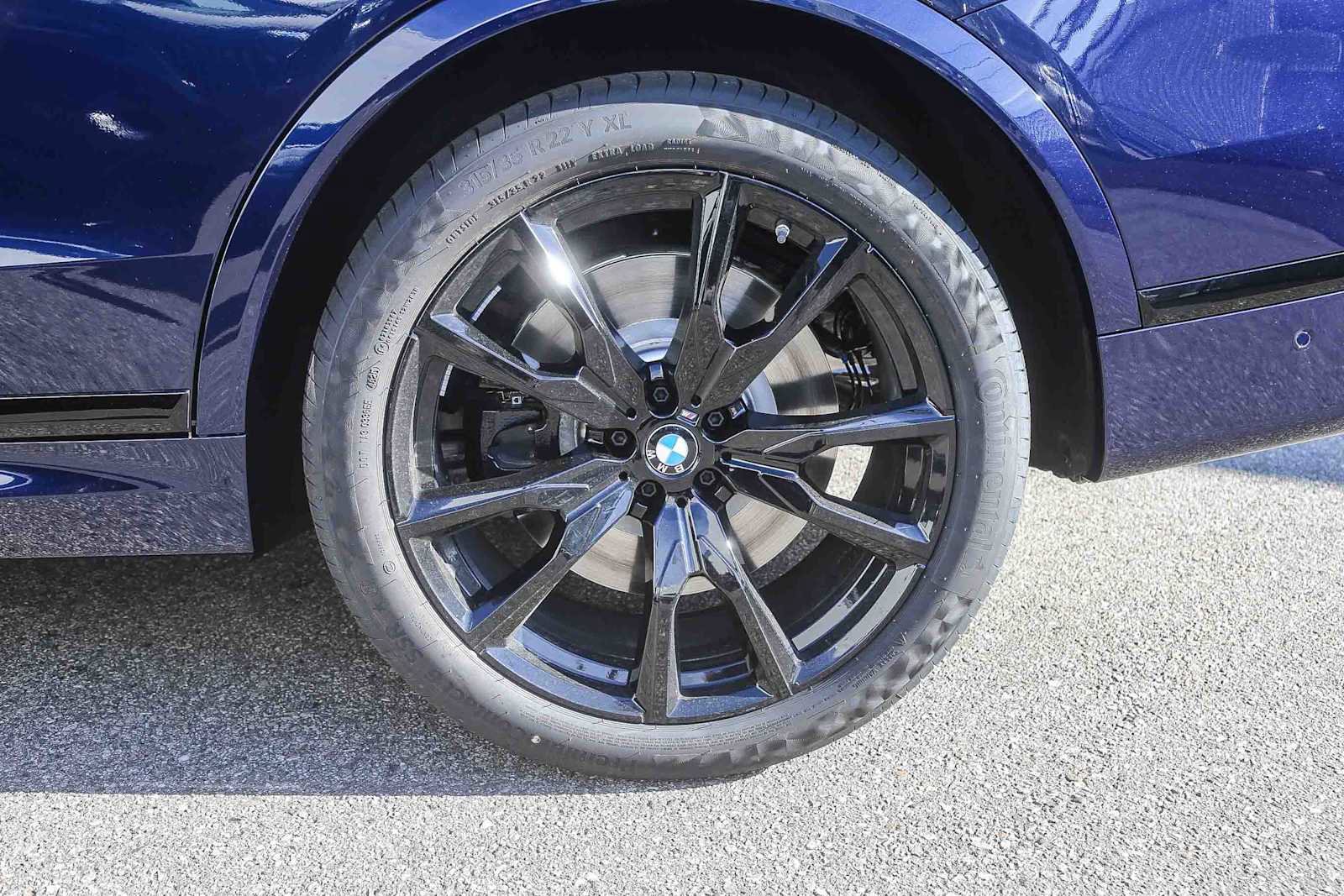 New 2026 BMW X7 M60i image 8