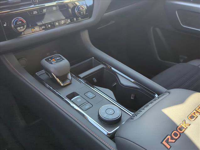Used 2025 Nissan Pathfinder Rock Creek image 11