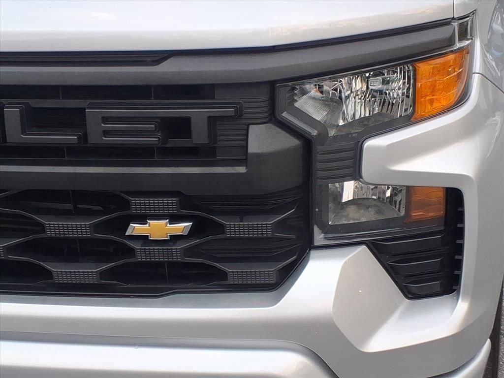 Used 2022 Chevrolet Silverado 1500 Custom image 8