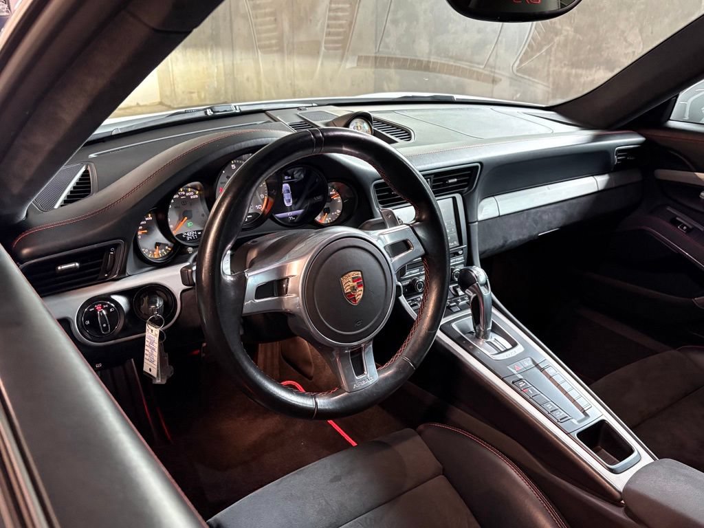 Used 2015 Porsche 911 GT3 RWD image 4