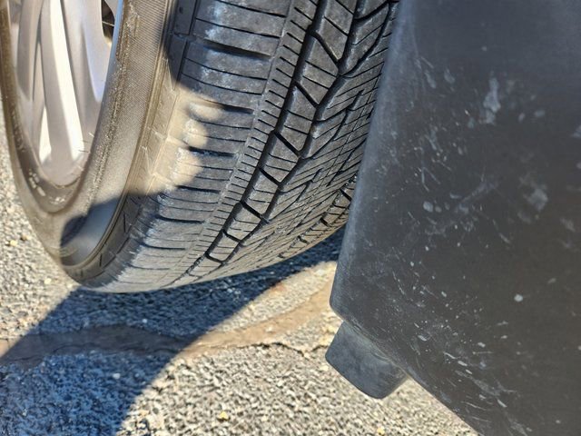 Used 2025 Buick Enclave Preferred image 22