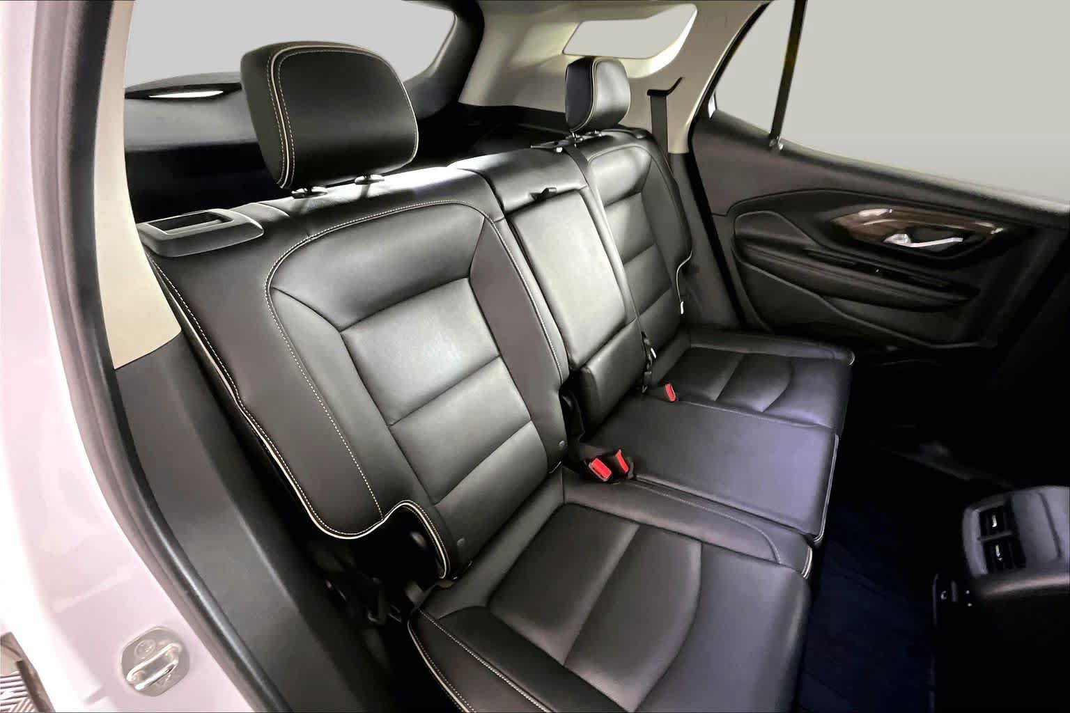 Used 2020 GMC Terrain Denali w/ Denali Premium Package FWD image 19