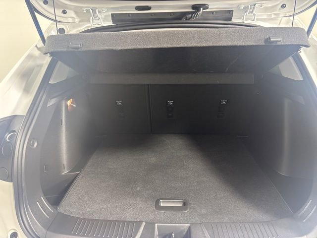 Used 2025 Chevrolet Trax LT w/ Driver Confidence Package FWD image 22