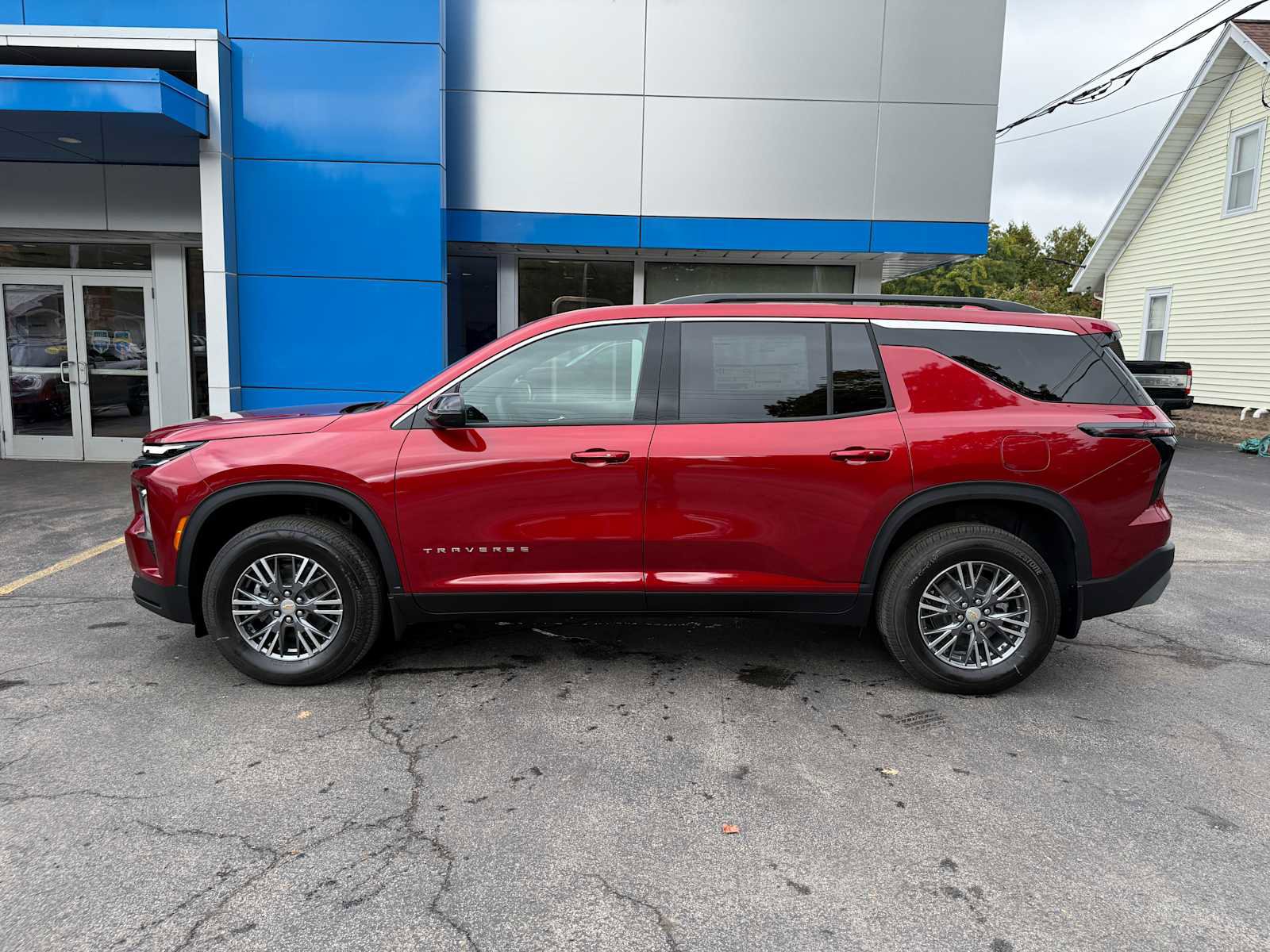 New 2026 Chevrolet Traverse LT w/ LPO, Floor Liner Package image 8