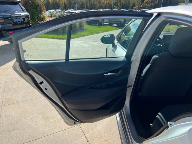 Used 2021 Toyota Corolla LE w/ Carpet Mat Package (TMS) FWD image 27