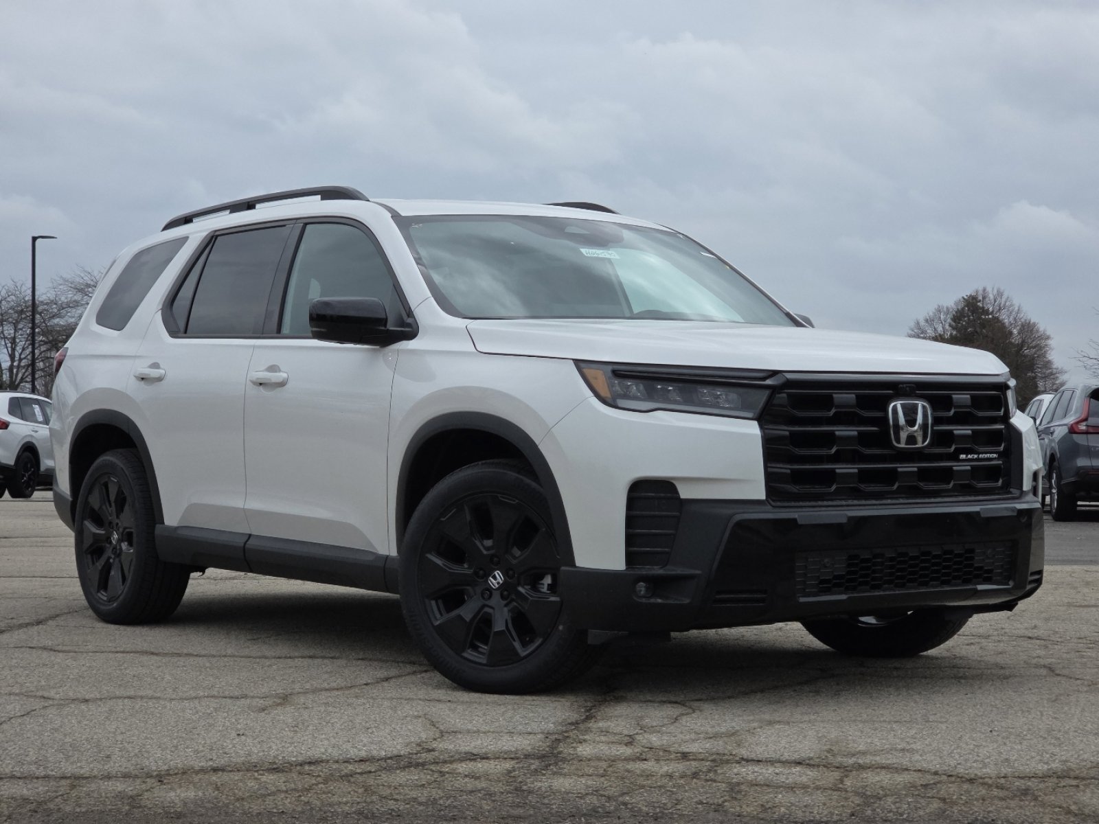New 2026 Honda Pilot Black Edition image 2