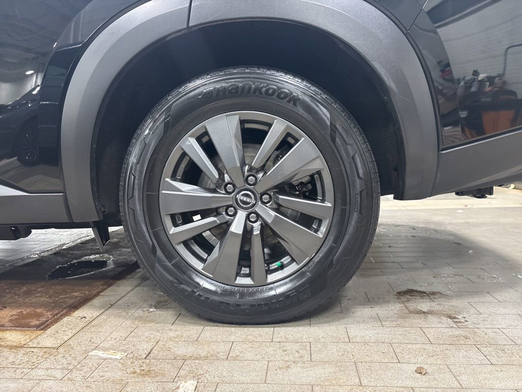 Used 2022 Nissan Pathfinder S image 25