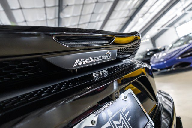 Used 2025 McLaren GTS RWD image 21