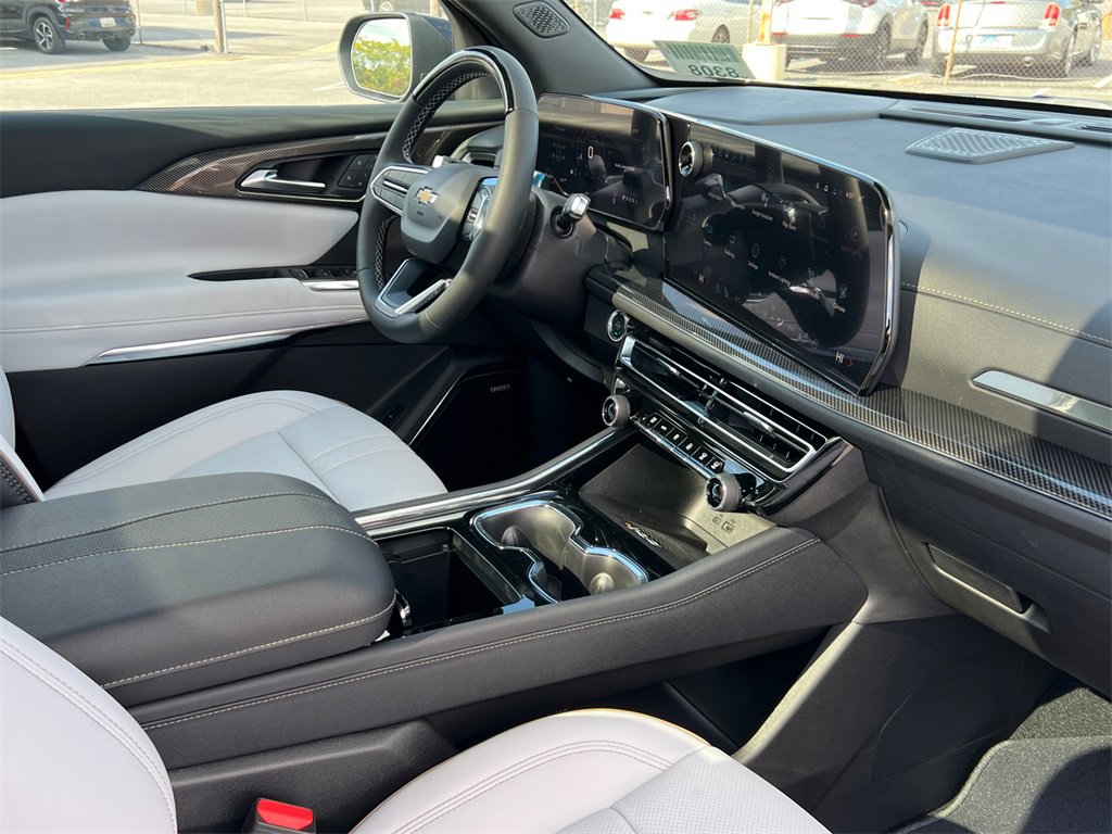 New 2026 Chevrolet Traverse High Country image 8