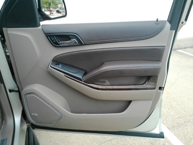 Used 2016 Chevrolet Suburban LT RWD image 22