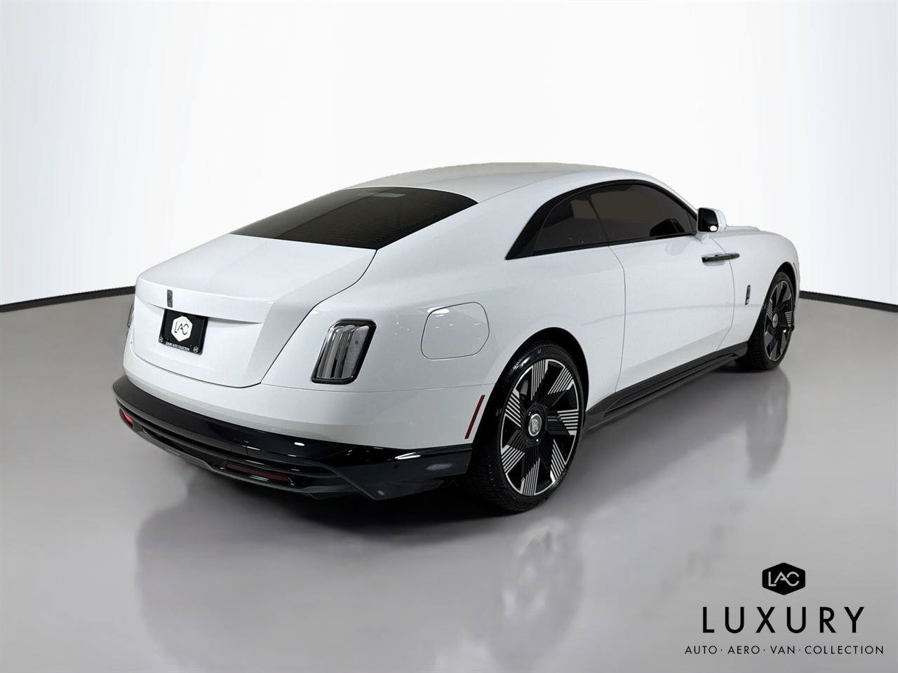 Used 2025 Rolls-Royce Spectre AWD/4WD image 6