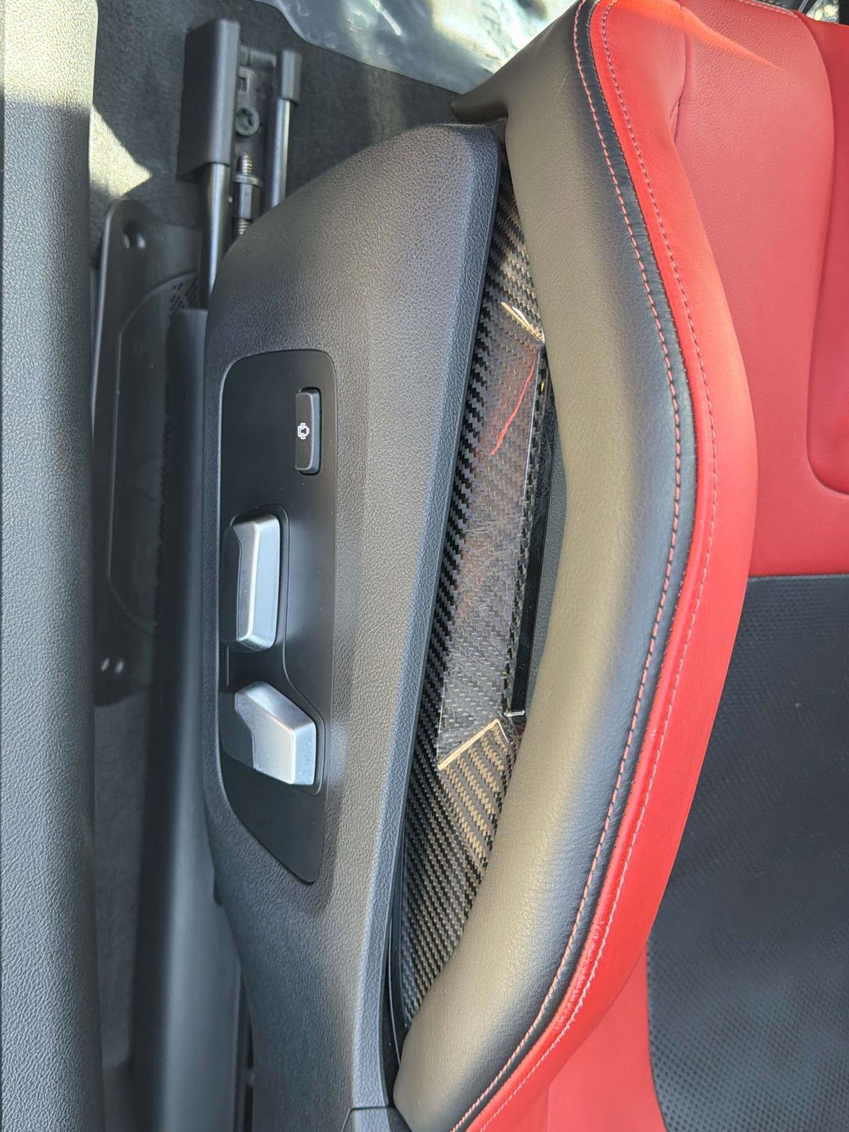 Used 2023 BMW M4 xDrive Competition w/ M Carbon Exterior Package AWD/4WD image 28