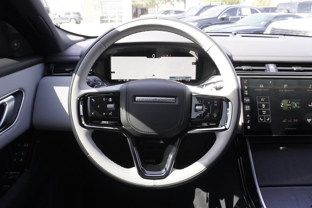 Used 2026 Land Rover Range Rover Velar Dynamic SE AWD/4WD image 10