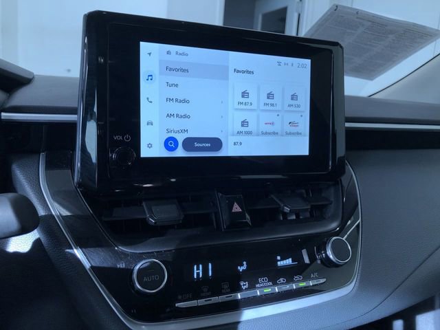 Certified 2025 Toyota Corolla LE image 27