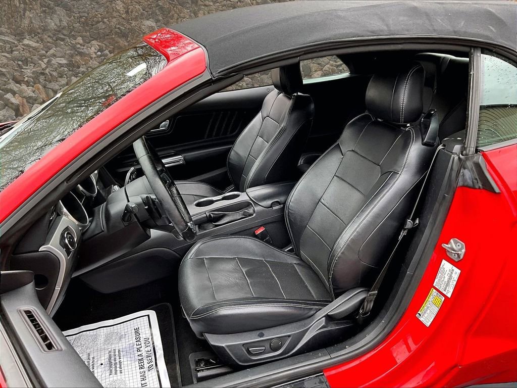 Used 2020 Ford Mustang Premium RWD image 21