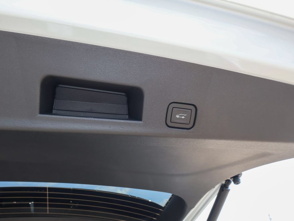 New 2027 GMC Acadia Elevation w/ Black Edition FWD image 6