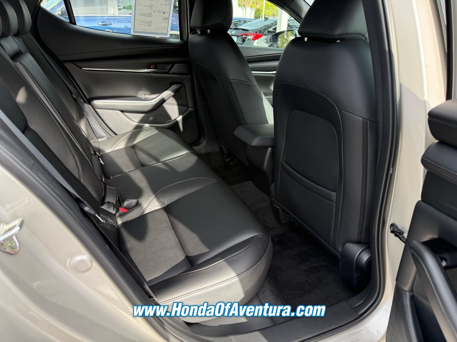 Used 2024 MAZDA MAZDA3 s FWD image 10