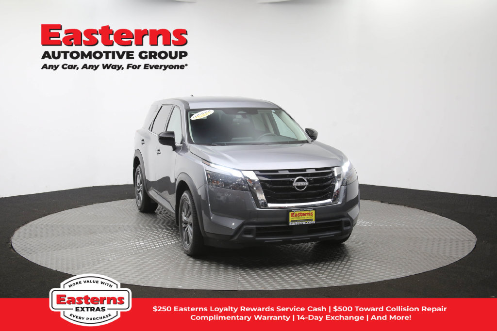 Used 2024 Nissan Pathfinder S AWD/4WD image 55