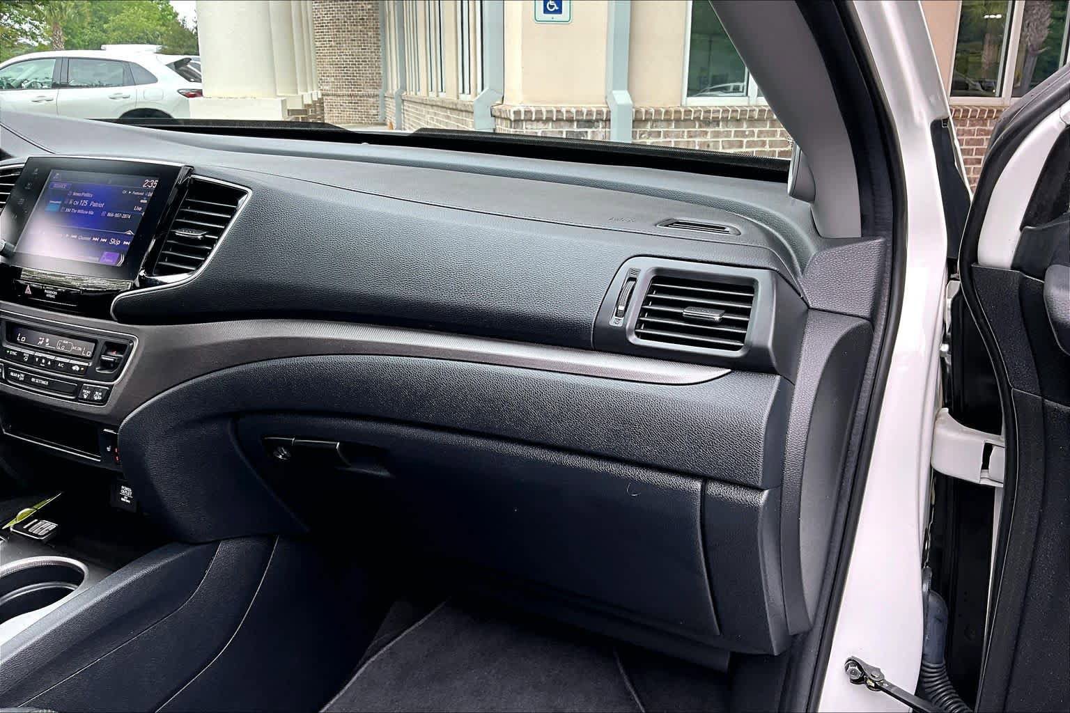 Used 2023 Honda Ridgeline RTL image 18