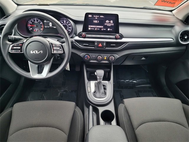 Used 2023 Kia Forte LXS image 9