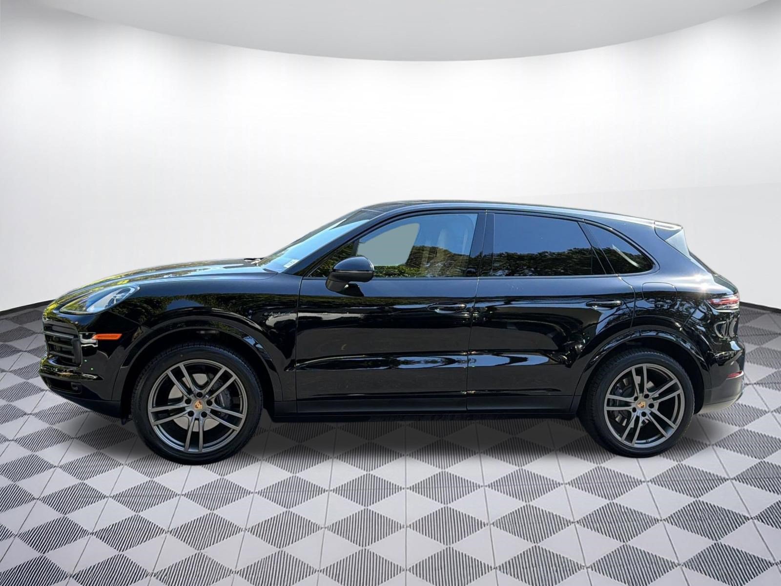 Used 2022 Porsche Cayenne E-Hybrid AWD/4WD image 2