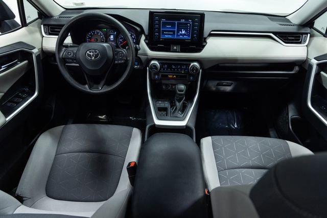 Used 2022 Toyota RAV4 XLE FWD image 21