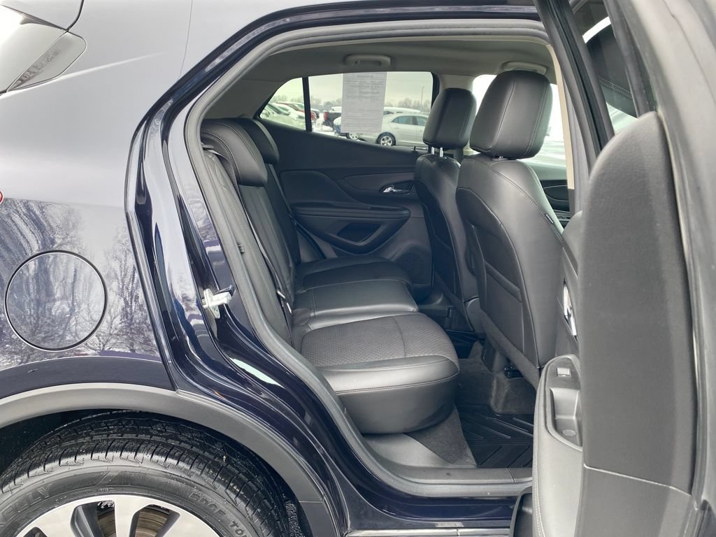 Used 2022 Buick Encore Preferred AWD/4WD image 15