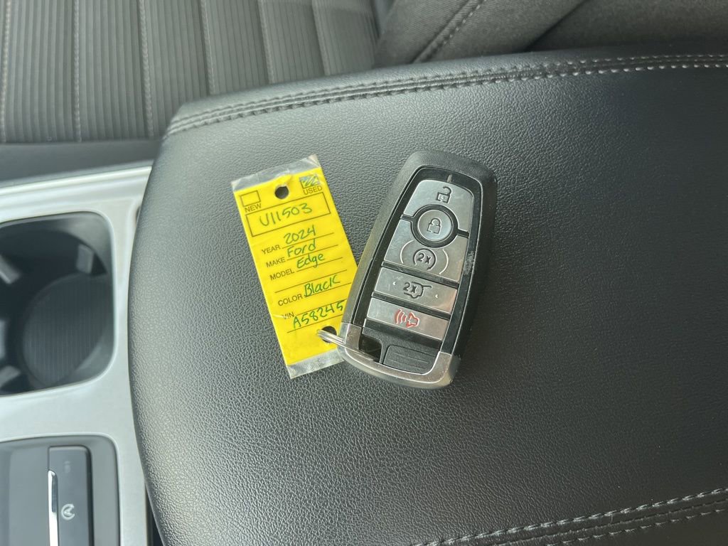 Used 2024 Ford Edge SEL image 20