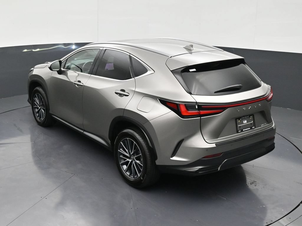 Used 2025 Lexus NX 250 FWD w/ Accessory Package (Z2) image 19