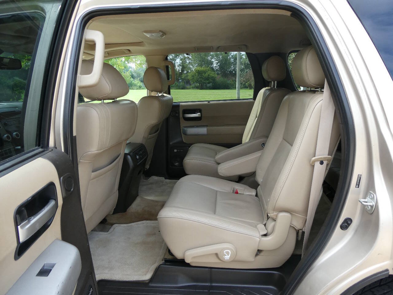 Used 2008 Toyota Sequoia Limited AWD/4WD image 28
