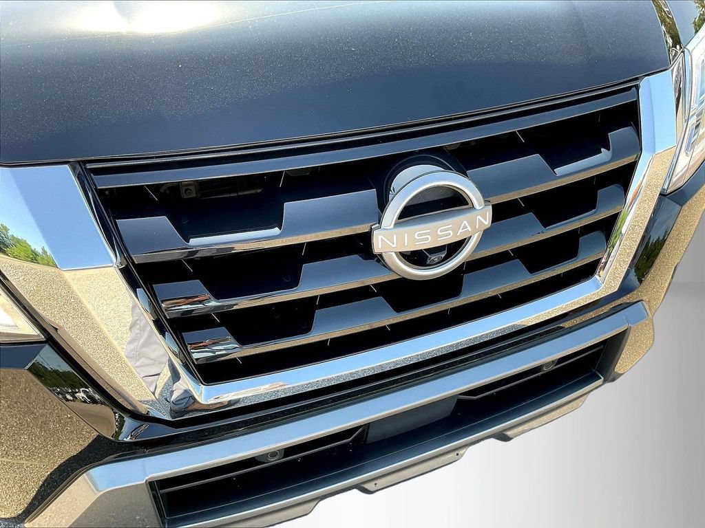 Used 2022 Nissan Armada Platinum w/ Captain's Chairs Package RWD image 36