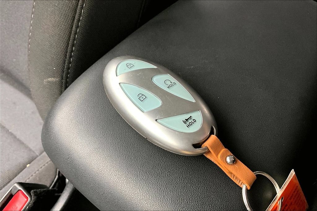 Used 2024 Hyundai Kona SE FWD image 12