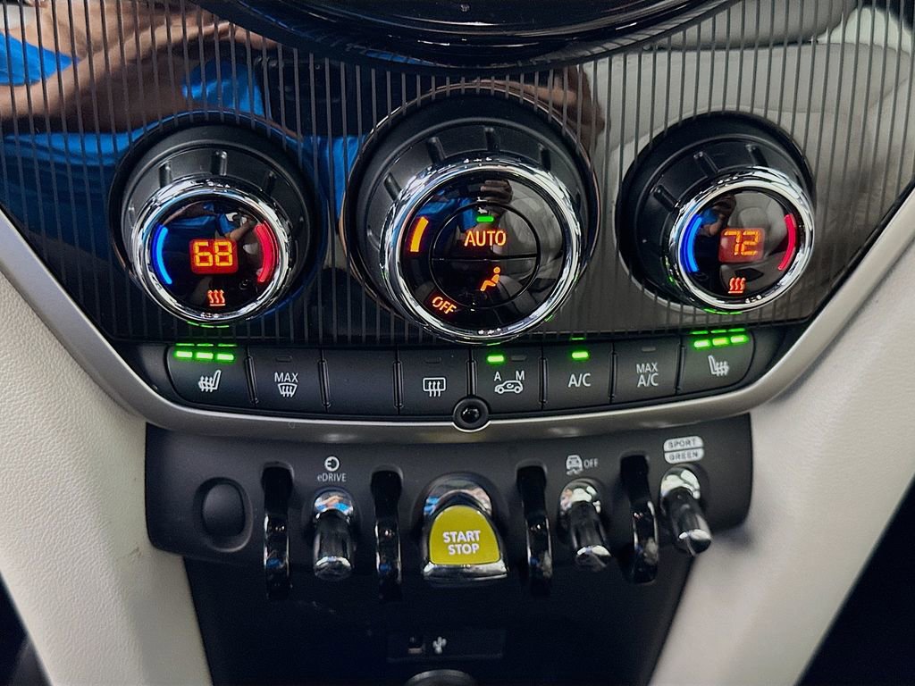 Used 2023 MINI Cooper Countryman SE w/ Storage Package image 16