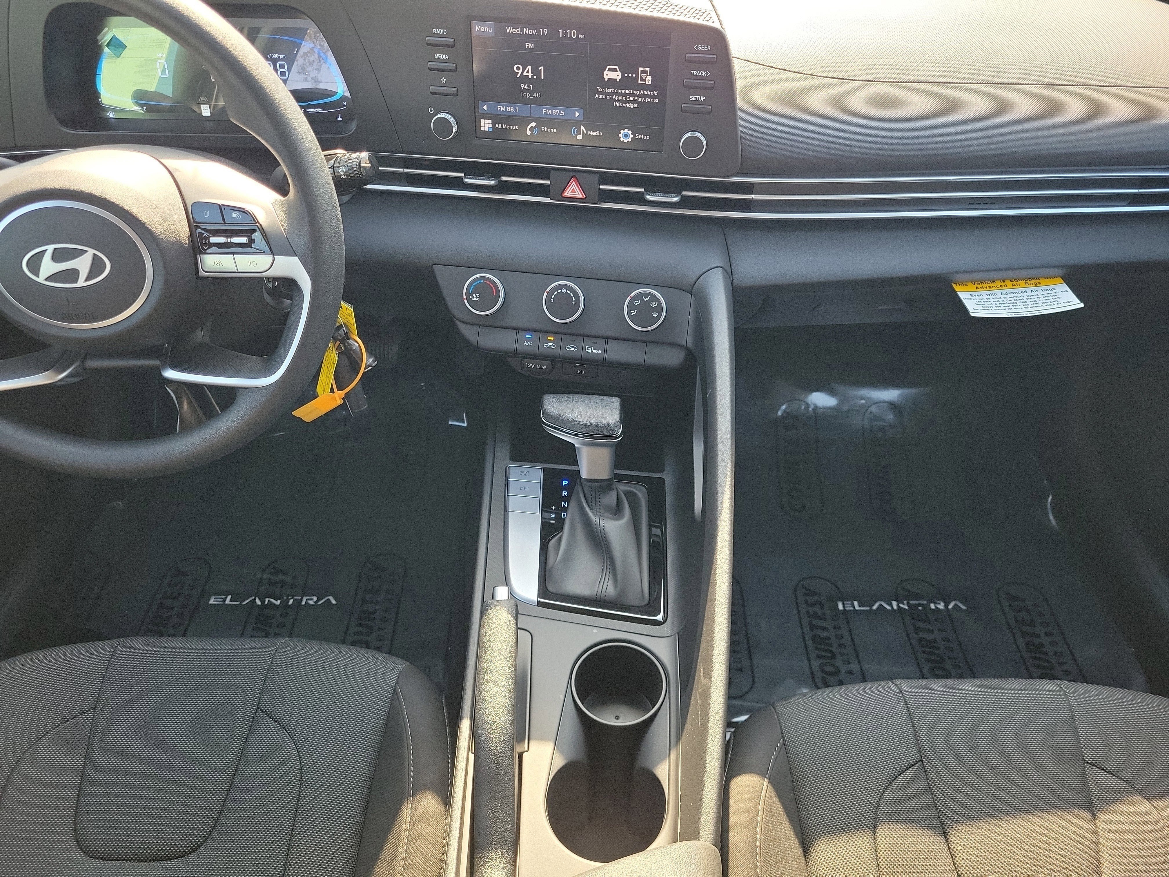 New 2026 Hyundai Elantra SE FWD image 16