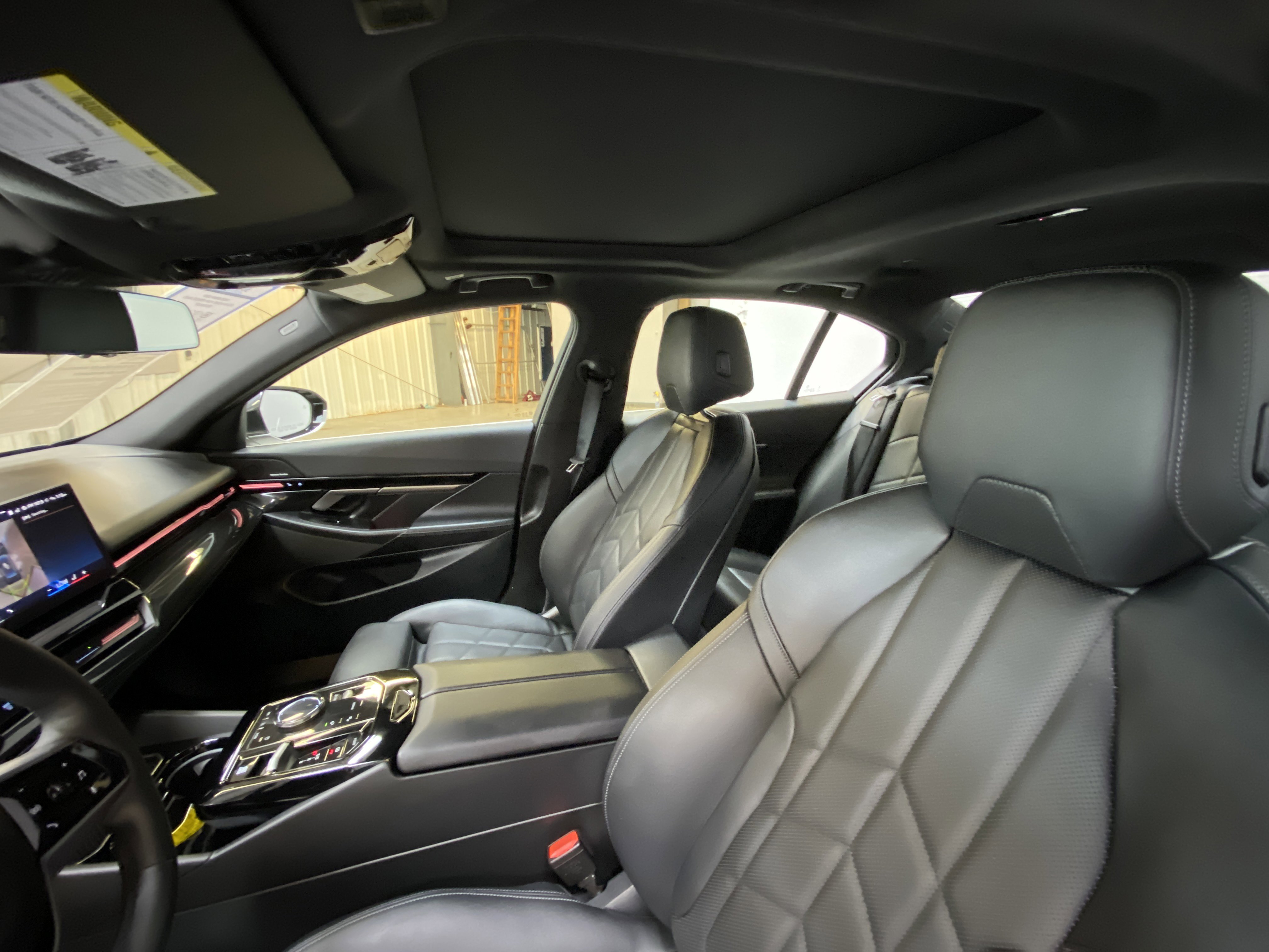 Used 2025 BMW 530i image 24