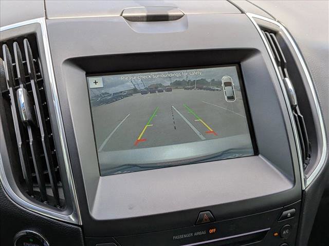 Used 2018 Ford Edge Titanium w/ Technology Package FWD image 13