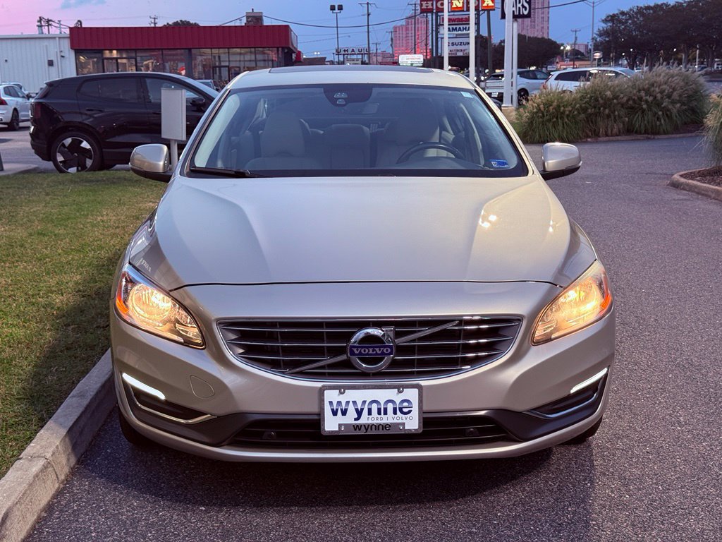 Used 2018 Volvo S60 T5 Inscription FWD image 4